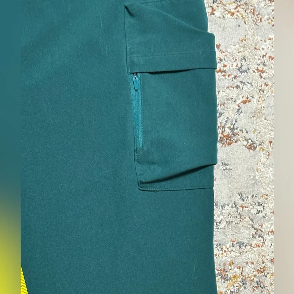 FIGS Cargo Joggers green size XL men’s